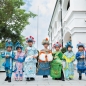Students dressed up as roof‑ridge ceramics figurines at the Open House 學生於開放日穿上戲服演繹瓦脊人物